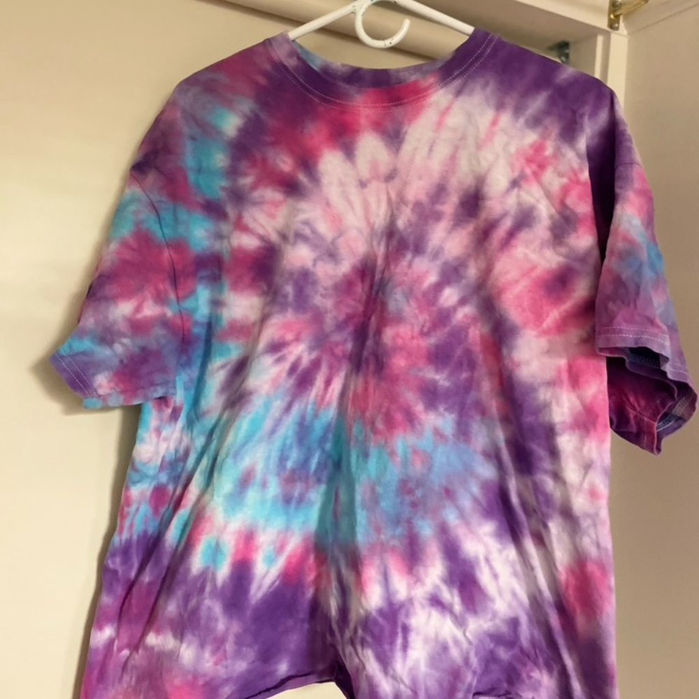 Cropped, oversized Tie Dye Tee Shirt